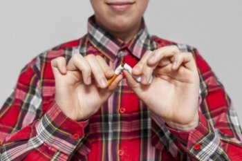 В Саратовской области расширили закон о запрете на доступ детей в табачные магазины