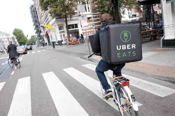 Доставка еды впервые принесла Uber больше доходов, чем основной бизнес