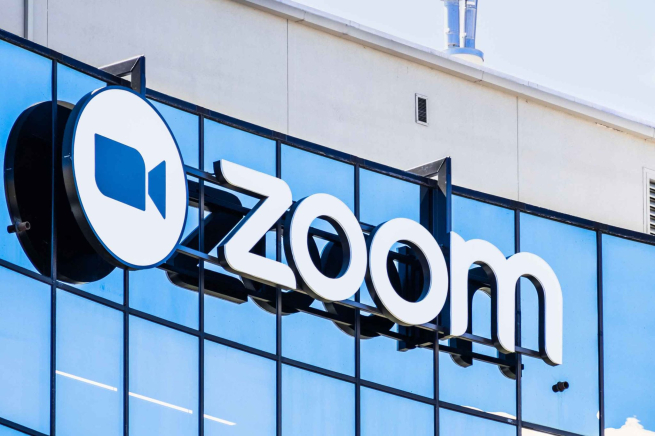 Zoom сократит штат сотрудников на 15%