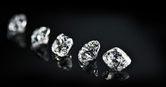 В России упал спрос на бриллиантовые украшения