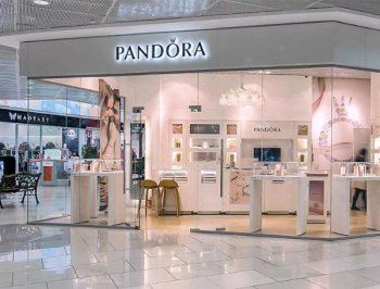 Pandora закрыла 30% ювелирных магазинов