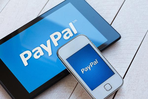 PayPal прекратила переводы пользователей внутри России