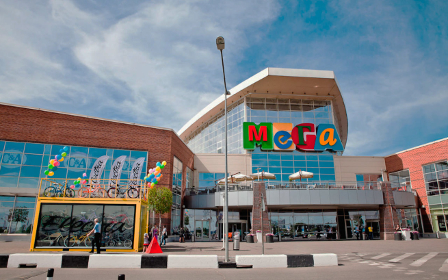 Сеть торговых центров «Мега» в России может выкупить структура Газпромбанка