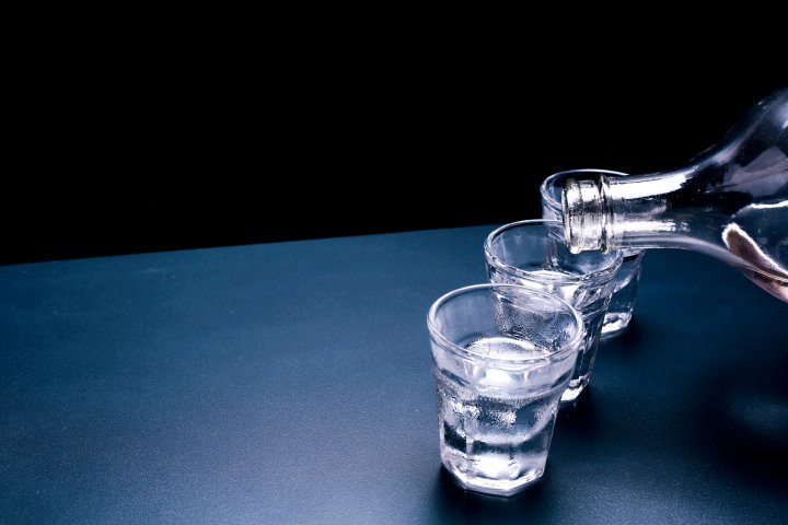 Продажи водки в рознице выросли почти на 5% в марте