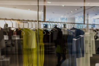 Shein покупает американский бренд Everlane