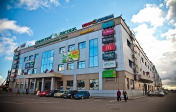 В Москве выставлен на продажу ТЦ «Пражский пассаж»