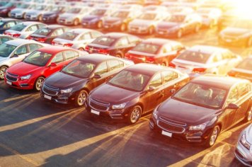 Более полумиллиона автомобилей с пробегом продано в России в апреле