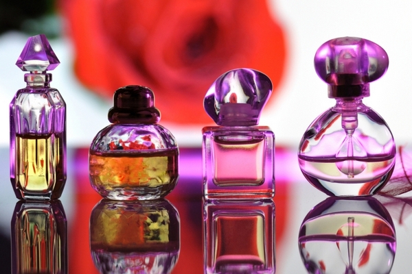В Минпромторге задумались о программе импортзамещения парфюмерии и косметики