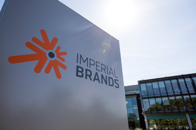 Imperial Brands передал права на несколько брендов сигарет своей российской структуре
