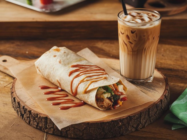 Starbucks изучает возможность покупки сети Chipotle