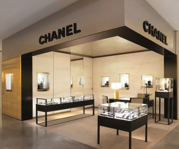 Chanel объяснила отказ продавать свои товары россиянам