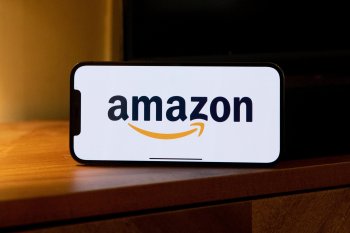 Amazon начинает привлекать небольшие магазины и сервисы к доставке заказов своим покупателям