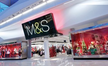 M&S включает в свой ассортимент бренды Whistles и Hush