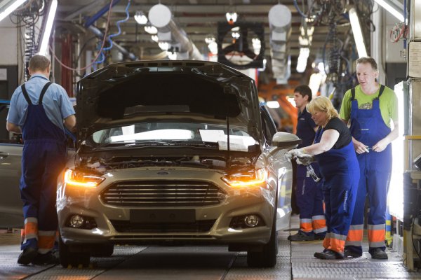 Ford прекратит производить легковые автомобили в России