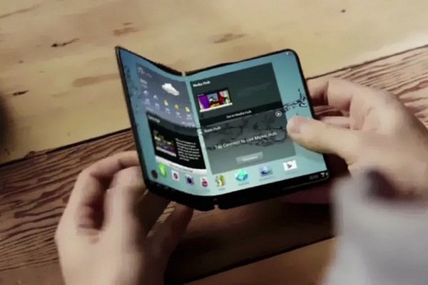 Samsung пообещала представить смартфон-раскладушку до конца года