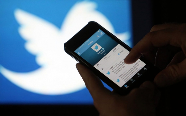 Twitter посоветовал пользователям сменить пароли из-за ошибки