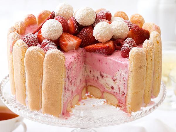 Утконос ОНЛАЙН запустил линейку тортов и пирожных под брендом «Несите торт!»