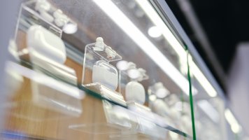 Продажи наушников и гарнитур в 2025 году стали рекордными за последние пять лет