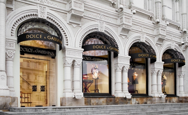 Российский партнер Dolce & Gabbana и Giorgio Armani снизил стоимость своих товаров