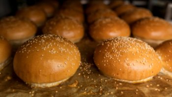 «Таврос» стал владельцем производителя булок для Burger King