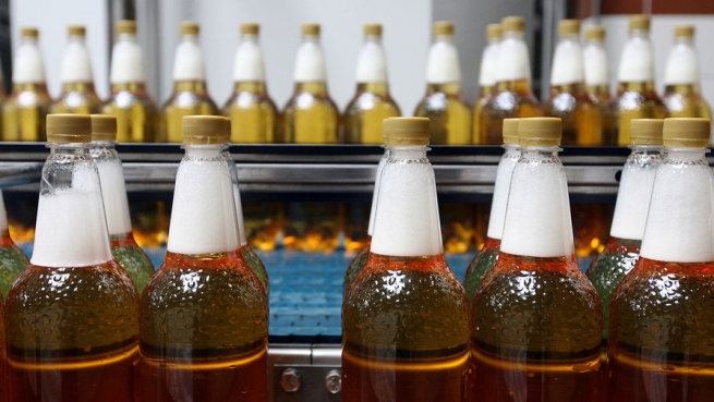 В России запретили розничные продажи пива в ПЭТ-упаковке более 1,5 литра