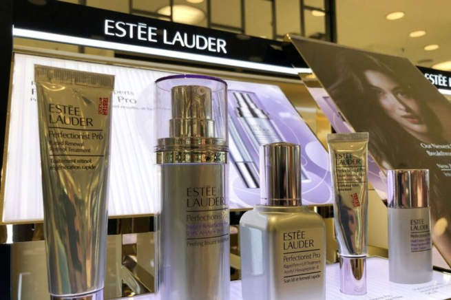 Квартальные убытки Estee Lauder выросли почти вдвое Квартальные убытки Estee Lauder выросли почти вдвое