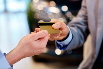 Как «Финдоставка» снизила стоимость логистики на 60% и упростила работу финансовых консультантов с помощью агрегатора доставки от PIM Solutions