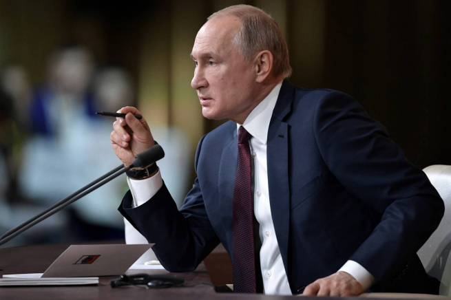 Путин подписал указ об ответных мерах на западные санкции Путин подписал указ об ответных мерах на западные санкции