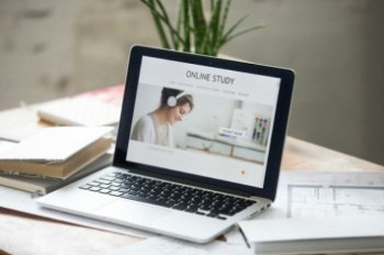Новые и подержанные MacBook подешевели в России на 15-30%