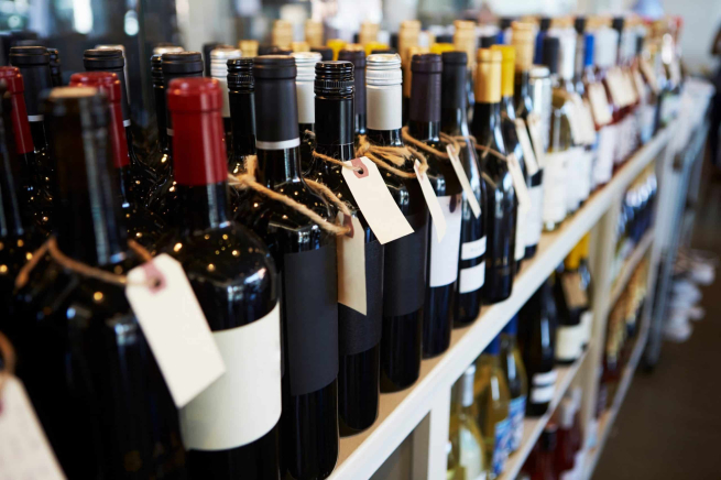 Продажи слабоалкогольных напитков в январе снизились почти в 9 раз г-к-г Продажи слабоалкогольных напитков в январе снизились почти в 9 раз г-к-г