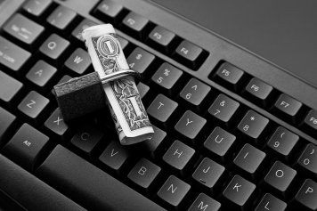 Невидимый ИТ-долг ритейла: как решение десятилетней давности съедает вашу операционную прибыль