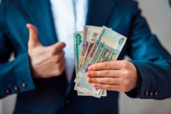 Ромир: «Индекс свободных денег» у россиян в апреле вырос на 18%