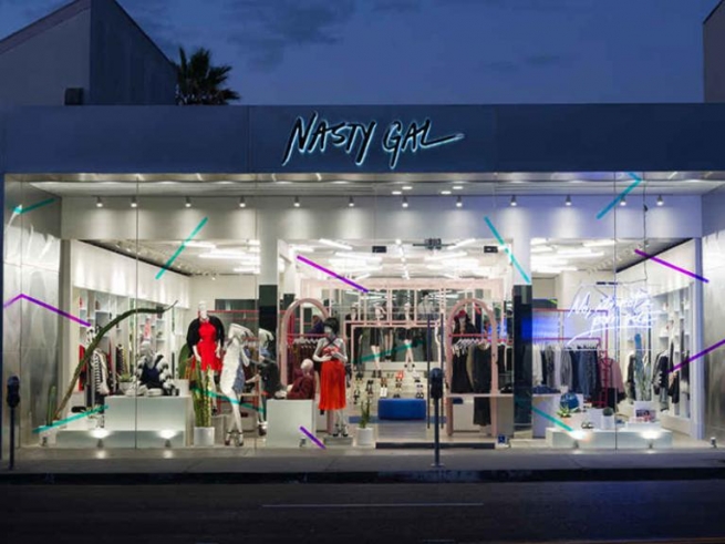 Nasty Gal объявил о закрытии магазинов