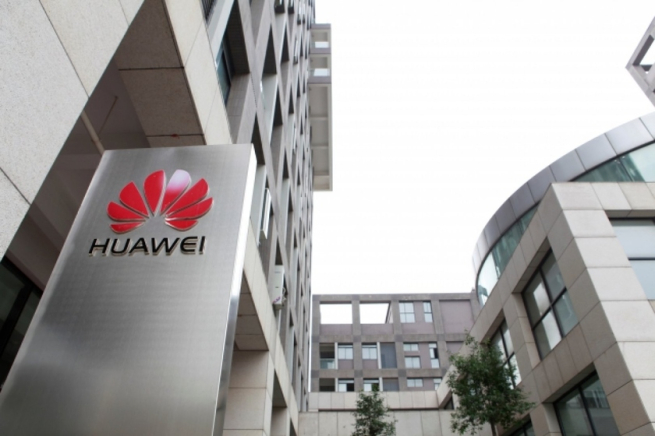 Huawei закроет корпоративное подразделение в России из-за риска вторичных санкций