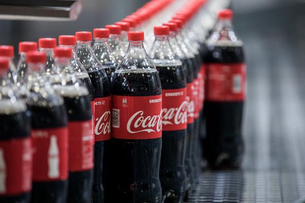 Продажи Coca-Cola в России в первом полугодии выросли на 24-26%