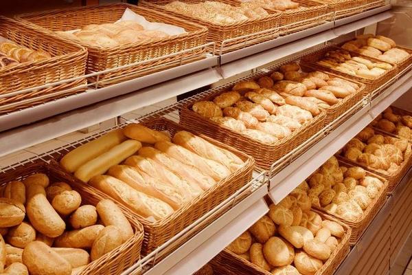 Хозяин пекарни во Франции получил штраф на €3000 за усердную работу