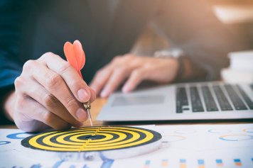 Как предпринимателю найти специалиста по Яндекс Директу и не потерять бюджет