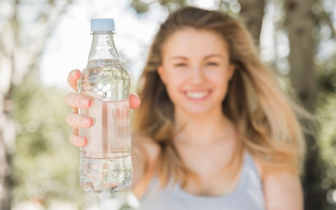 Проверка Роспотребнадзора подтвердила безопасность воды «Сенежская»