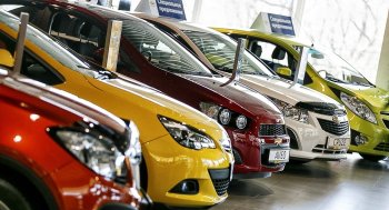 Минпромторг заявил об отсутствии в России дефицита новых легковых автомобилей