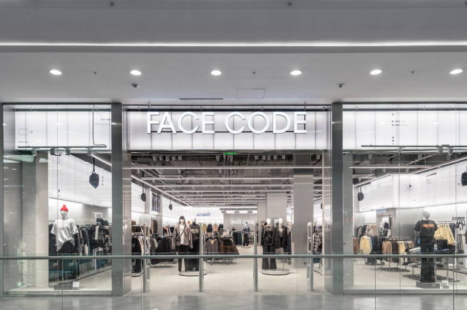 O'STIN закрывает магазины молодежного бренда FACE CODE