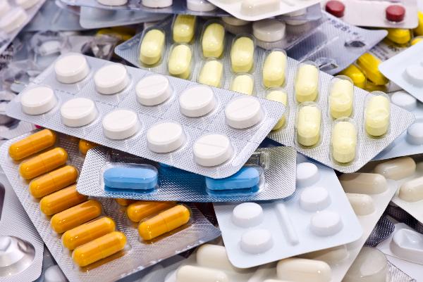 Цены на лекарства продолжили расти в апреле