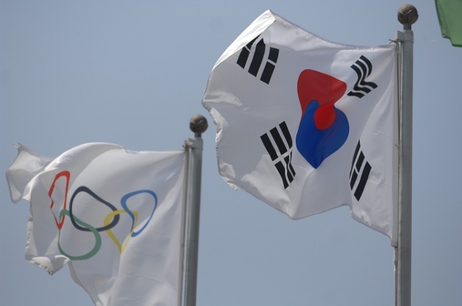 «Олимпийские» кроссовки стали хитом продаж в Южной Корее
