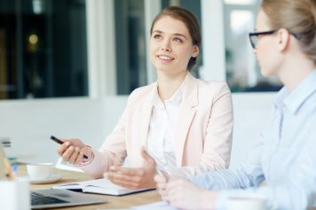 Большинство россиян мечтают работать в известных компаниях