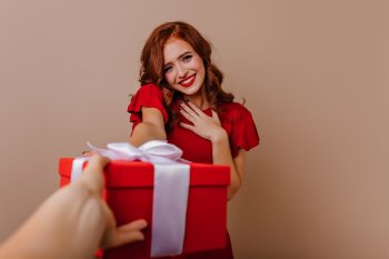 Как россияне дарят и принимают подарки - исследование