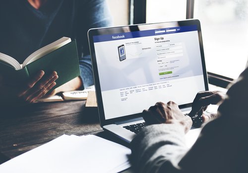 Facebook запустил сервис рекламных сообщений в Messenger Facebook запустил сервис рекламных сообщений в Messenger