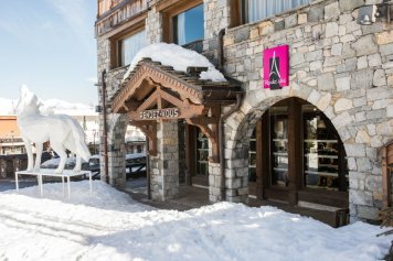 Главное за неделю: скандальный тур Rendez-Vous, «Адамас» продал бизнес, названы самые подделываемые бренды в 2025 году