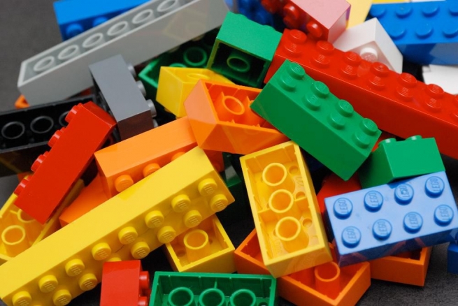 Lego сократит почти 8% сотрудников по всему миру до конца года