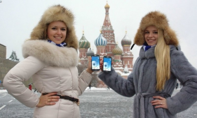 Продажи смартфонов в России активно растут