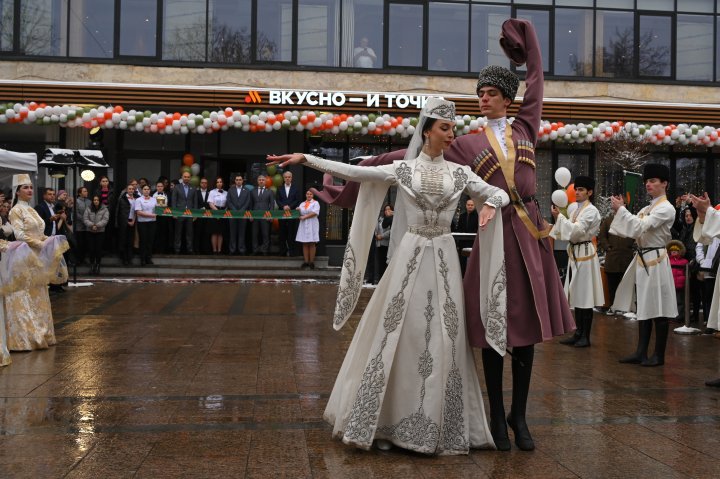 «Вкусно – и точка» открыла первое предприятие в Северной Осетии (ФОТО) - №1