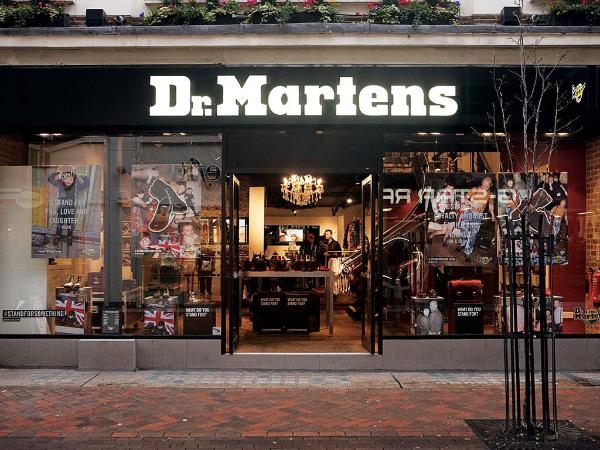 Dr. Martens привлёк в ходе IPO в Лондоне 1,8 млрд долларов США